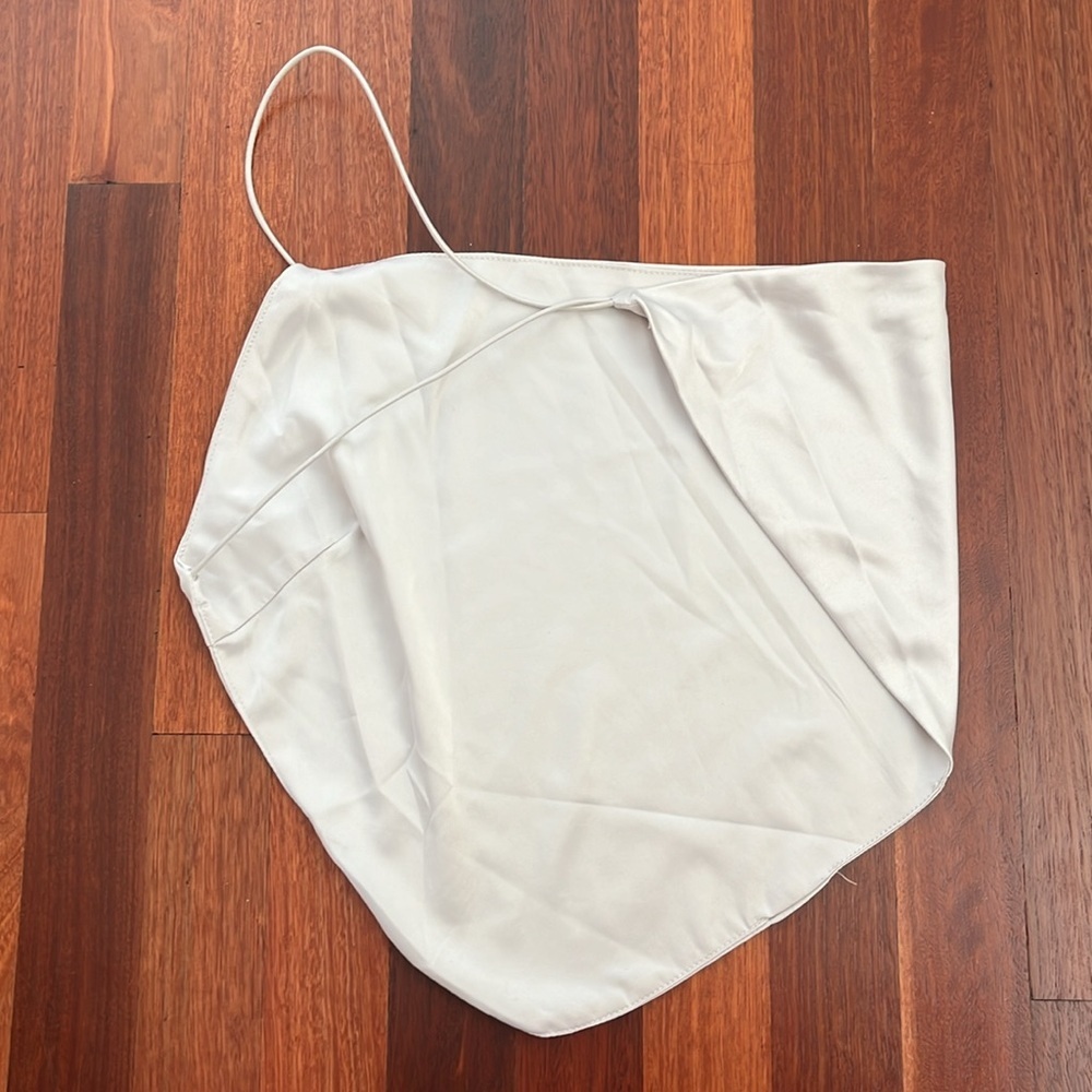SUPERDOWN revolve size small strappy handkerchief… - image 2